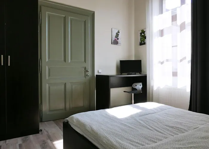 Choco Home&hostel Hostal *