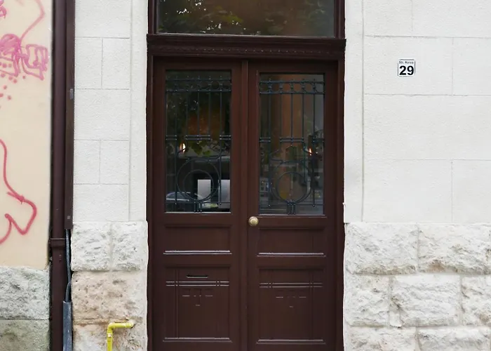 Choco Home&hostel Hostal